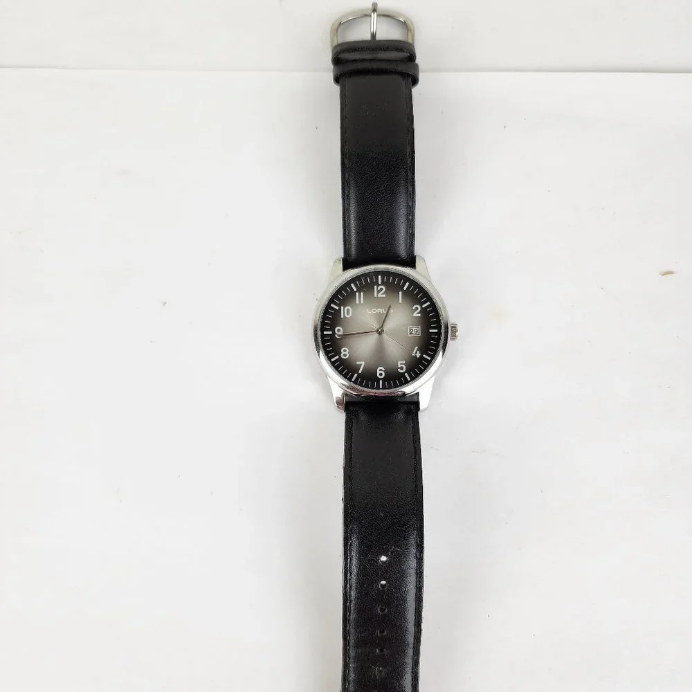 Lorus quartz date